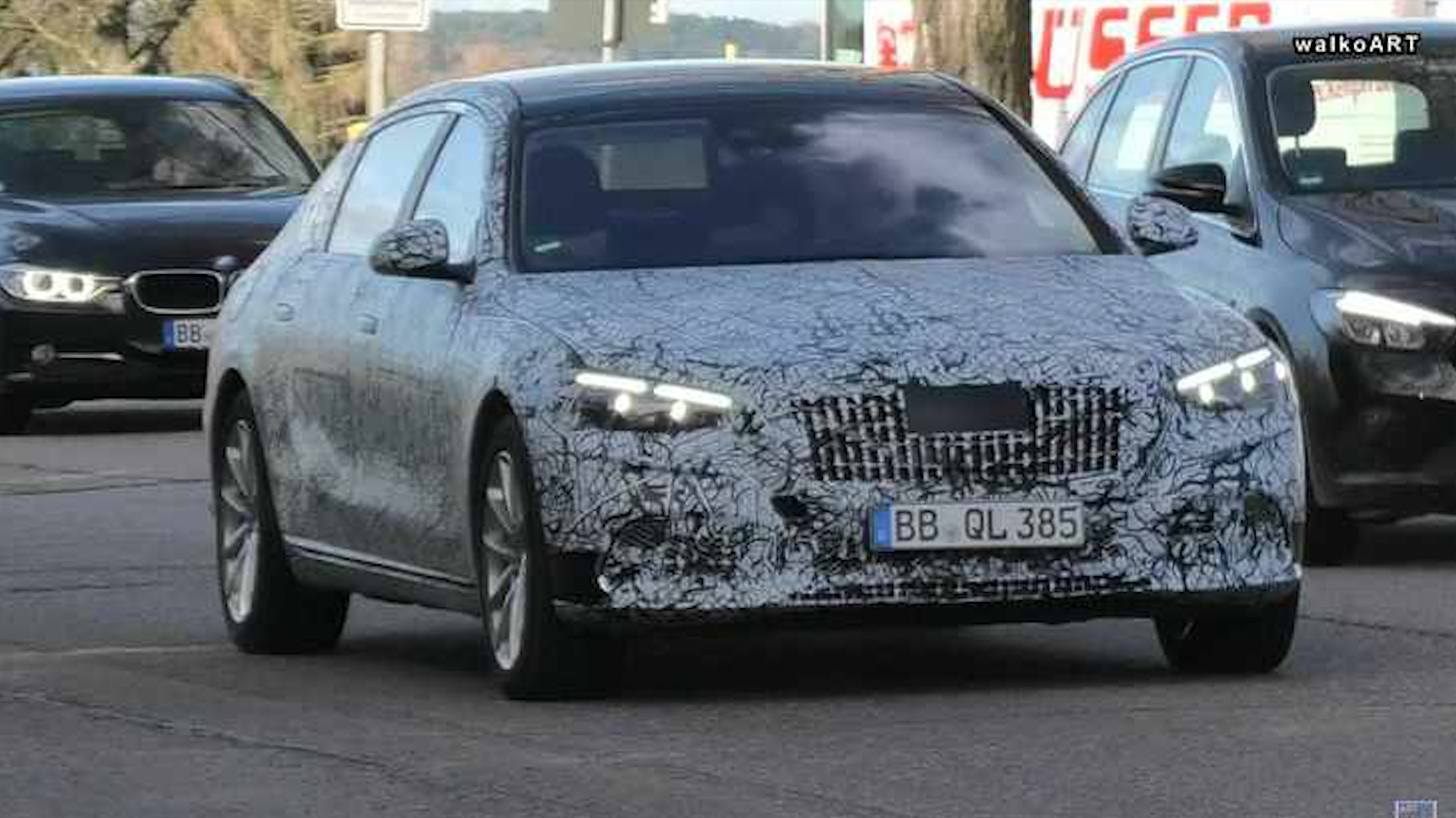 A(dng)ͫF V12l(f)(dng)C(j) ȫ÷ِ˹-~ͺS(j)ՙ