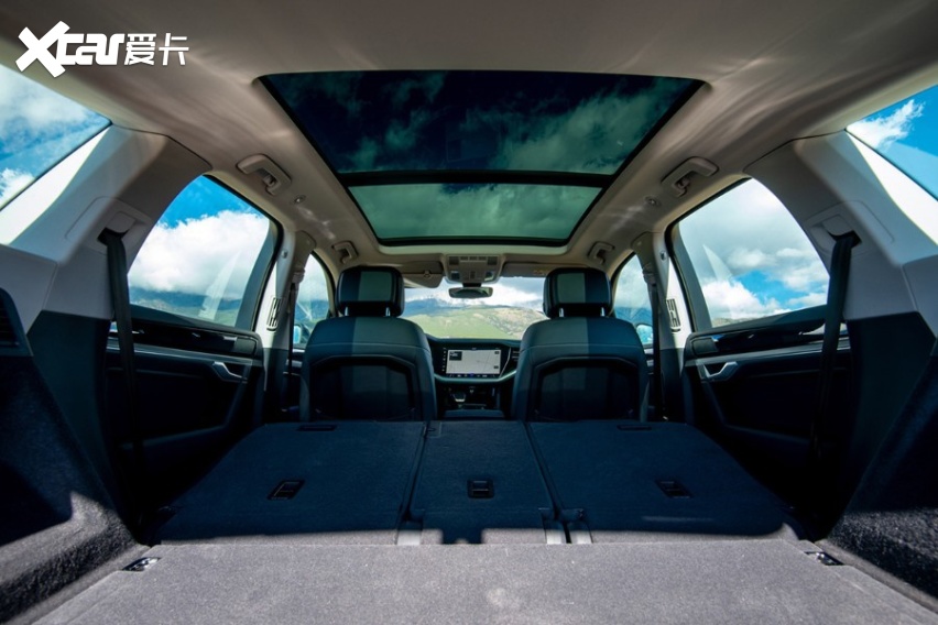 综合续航1000km，扭矩700Nm，途锐eHybrid上市
