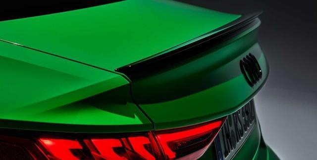 3.8秒破百，搭2.5T 5缸发动机，全新一代奥迪RS 3官图发布