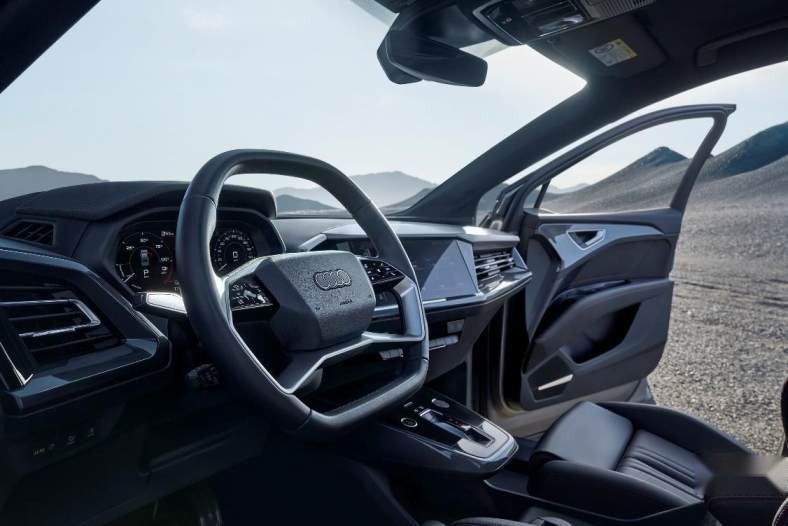2023款奥迪Q5 e-tron焕新上市，同步推出三款特别版车型