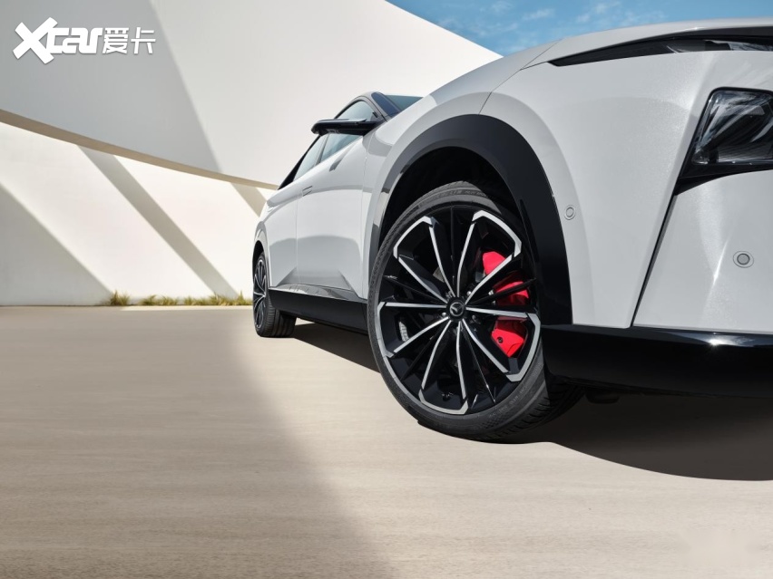 春日出行焕新选!央视推荐的这款12万级SUV准没错(图2)