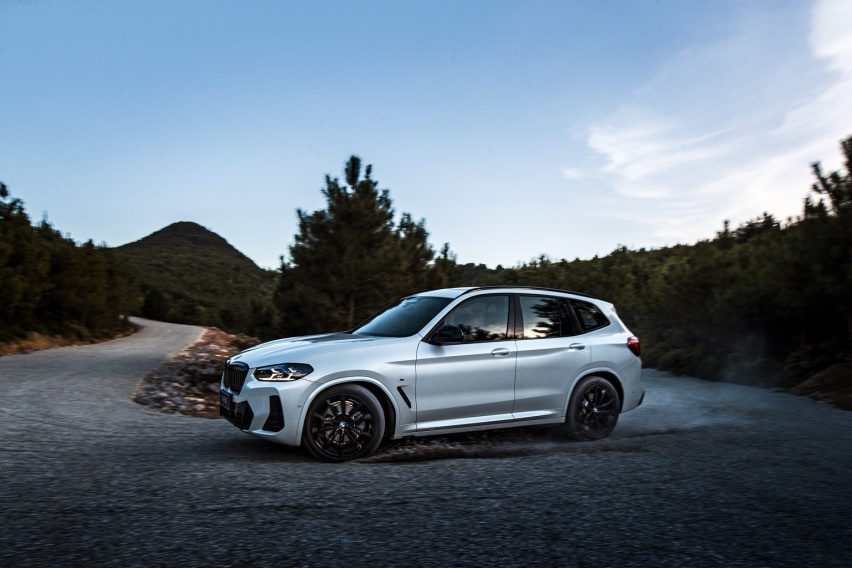与新BMW iX3和新BMW X3同行，让“每一程都了不起”