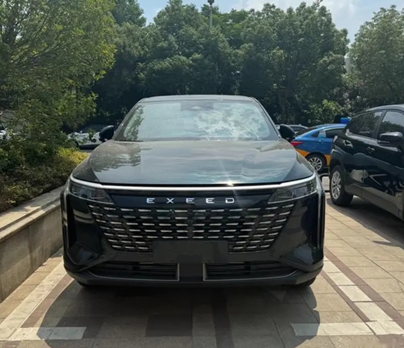 辨识度不如现款？新款星途瑶光实车曝光，换装全新前脸