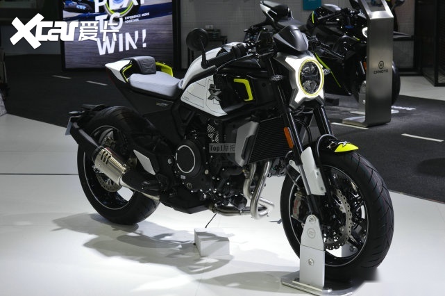 春风700CLX运动版 惊艳亮相北京摩展 最快或在本月上市