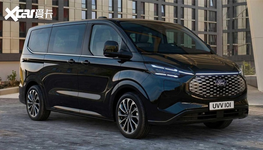 福特全新途睿欧发布,2 3 3八座布局,纯电版续航370km