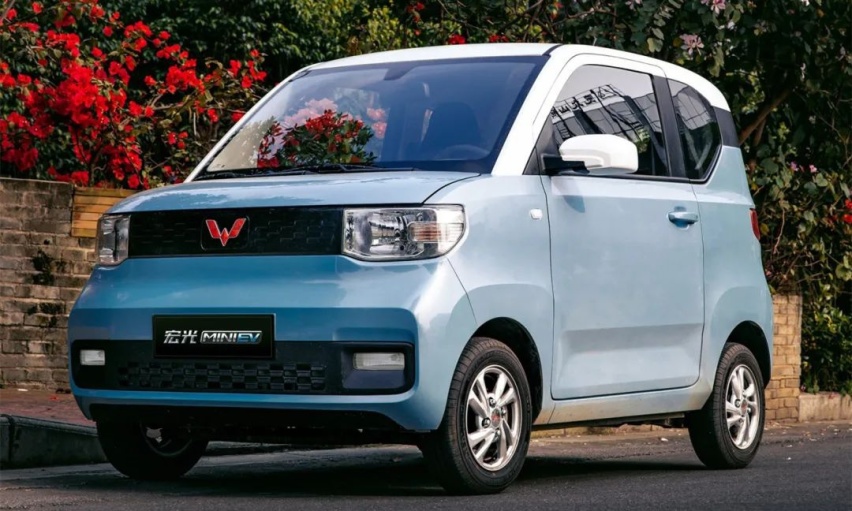 ​五菱又出一款银标MPV、奇瑞QQ冰淇淋正式上市…丨今日车闻