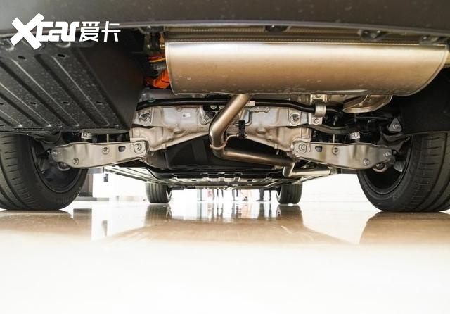 解读理想L9，1.5T增程器与宝马有关，底盘逆向研发自XC90？