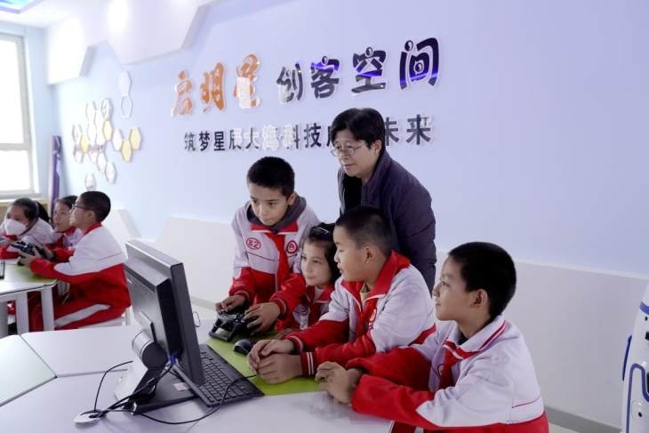 福建奔驰持续推动企业高质量发展