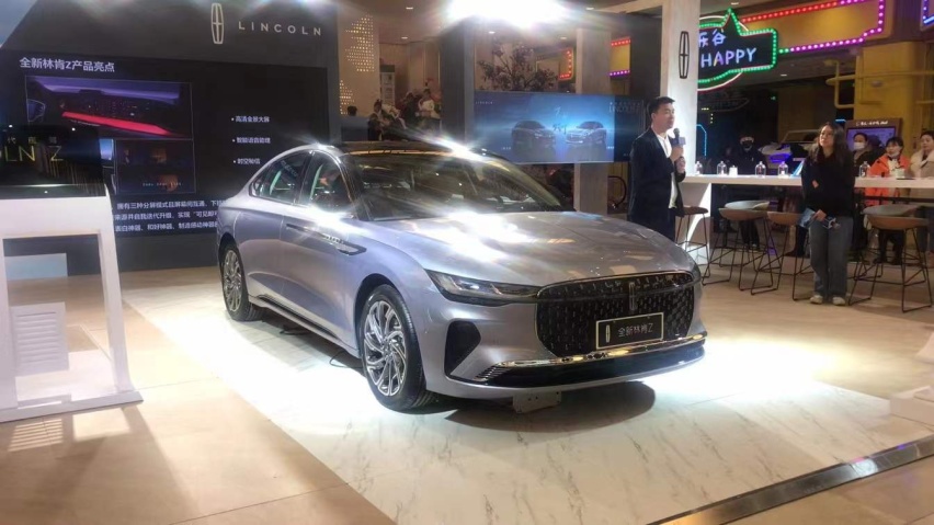 现场就能订车 最豪美系林肯轿车 6.8S破百