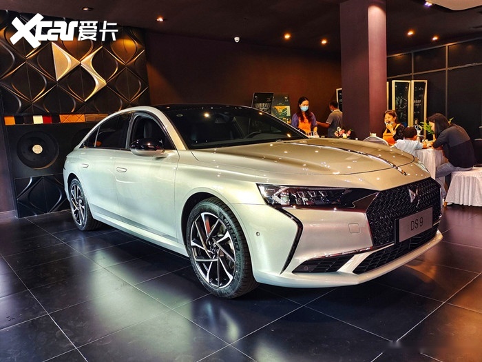 十二城联动高定旗舰轿车ds9深圳上市2499万起售
