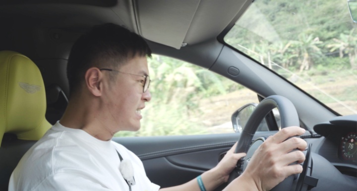 一台SUV，需要707马力吗？