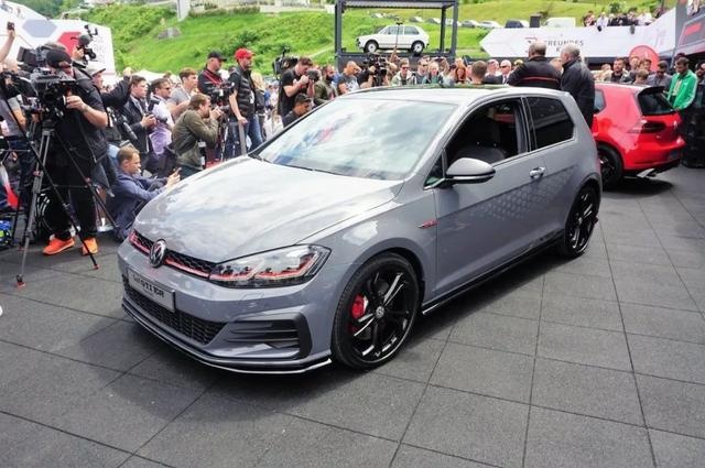 8代车型，超过3500万台的销量，今天我们聊聊大众高尔夫的进化史