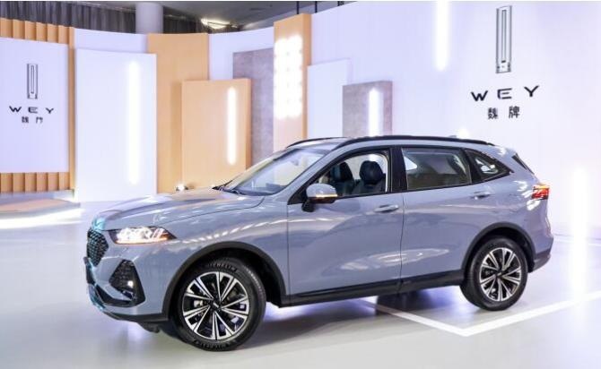 新知达人, 超长续航1000km 拿铁DHT上市 15.98万起 香吗？
