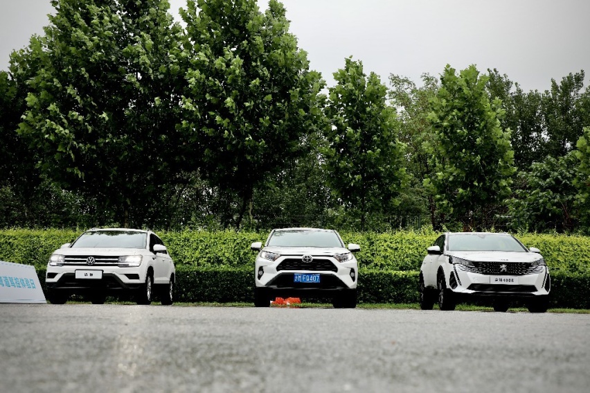 紧凑型SUV“三国杀”：4008VS RAV4 VS途岳
