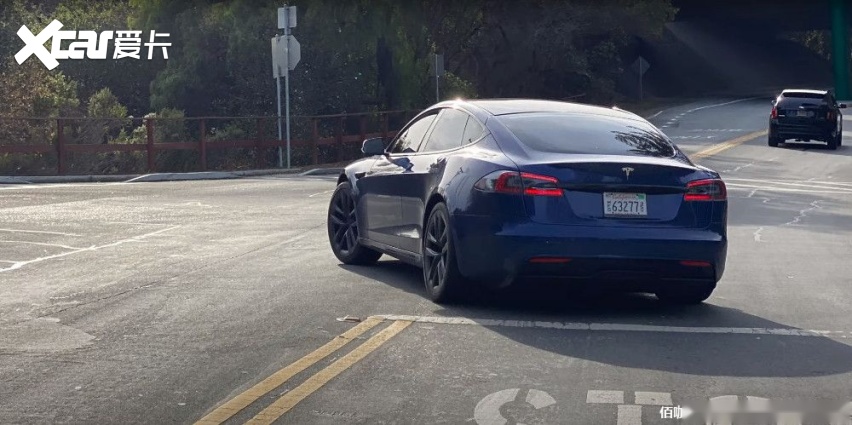 tesla-model-s-mysterious-prototype-spotted-most-likely-the-long-awaited-refresh_4.jpg