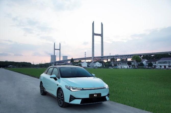小鹏P5,1.jpg