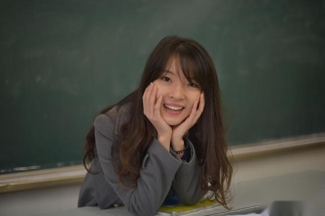 最美老师走红网络 网友评价：“长城学院”的颜值最高