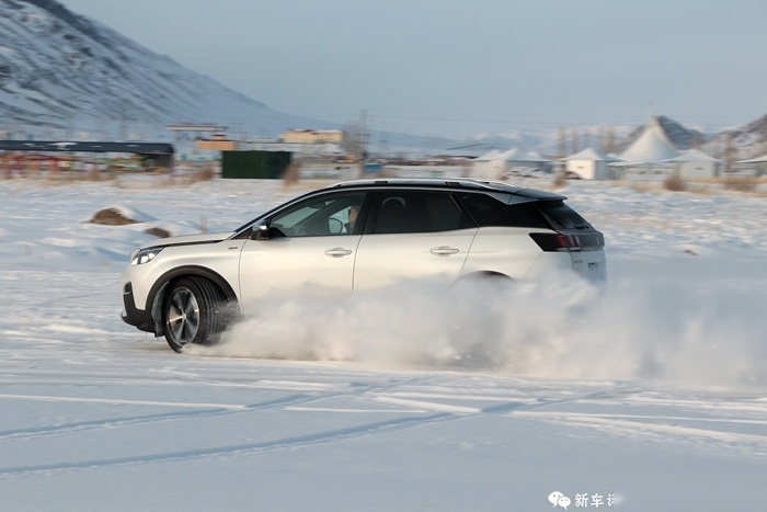 东风标致冰雪试驾，从失控中，我们可以学到哪些技巧？