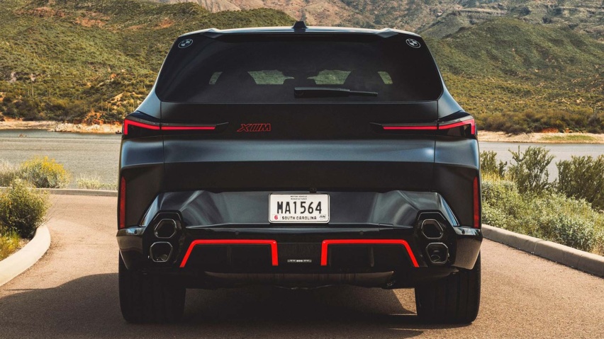 这宝马竟要285万！红标4.4T超强插混 堪称品牌最强SUV？