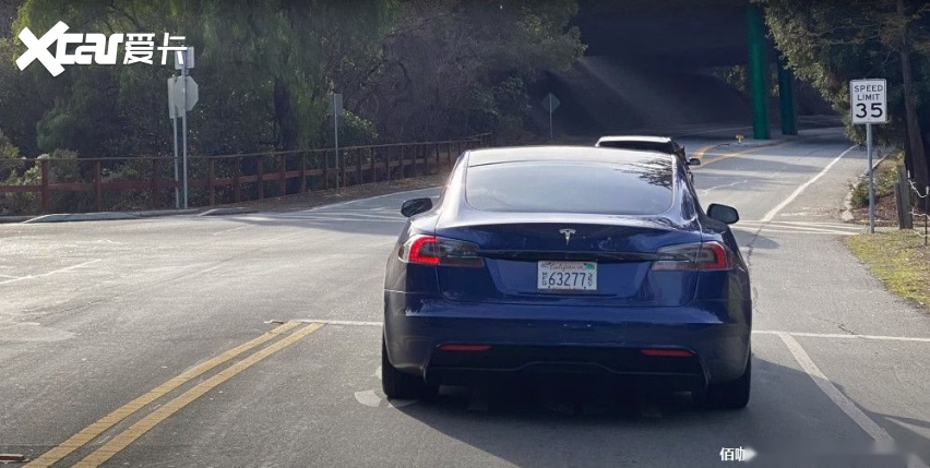 tesla-model-s-mysterious-prototype-spotted-most-likely-the-long-awaited-refresh_9.jpg