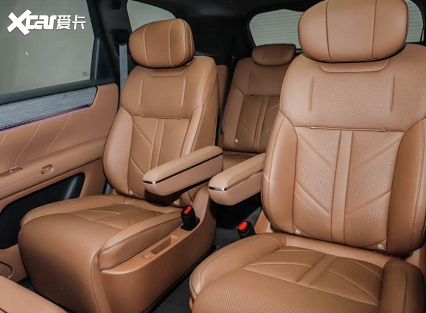 华境S和风云T11对比：20万级六座车，谁更适合多人口家庭？