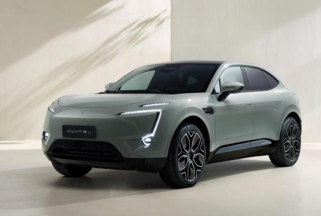 推阿维塔11后驱版+全新中大型轿车！阿维塔2023产品计划公布