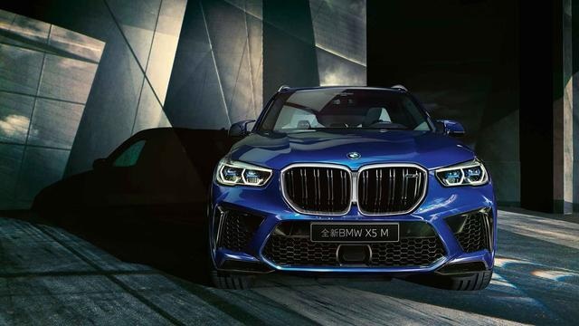 全新宝马X5M/X6M上市 143.89万起的大V8香不香