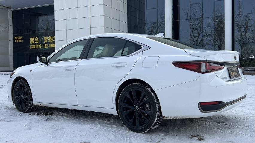 你管这叫运动版？试驾雷克萨斯ES 300h F SPORT