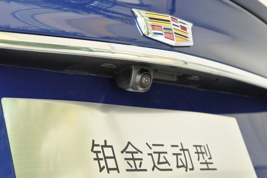 “新豪华格调轿车”凯迪拉克CT5 到店实拍