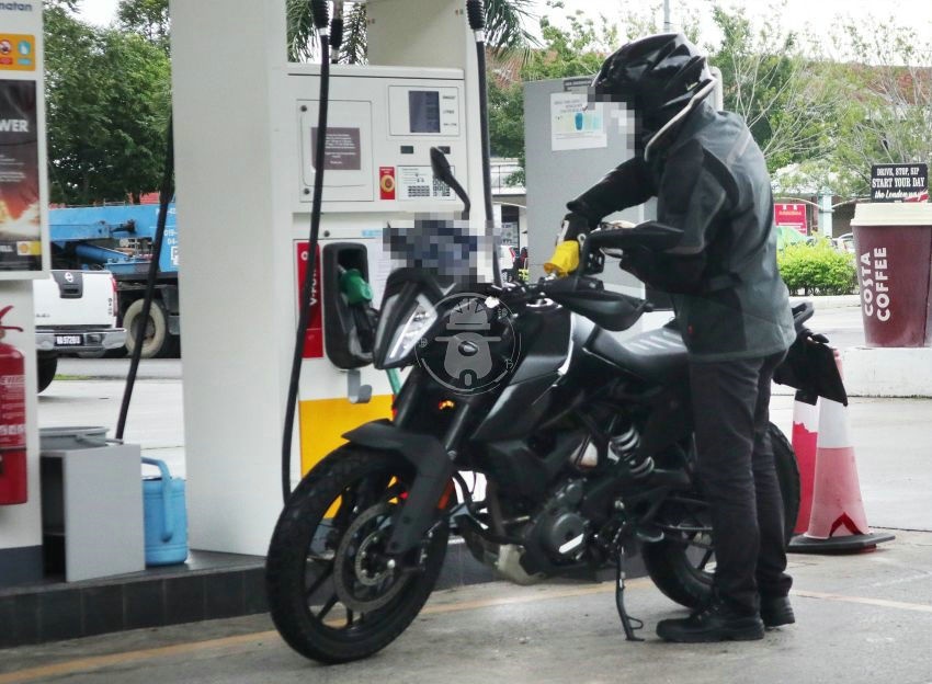 国内还没上市 国外又要改款 KTM 390 ADV新款曝光