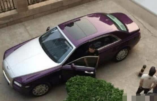 汪峰座驾是劳斯莱斯，看看章子怡的车