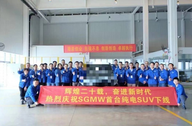 五菱硬派纯电SUV下线：微型车市场，是否需要翻版“吉姆尼”？