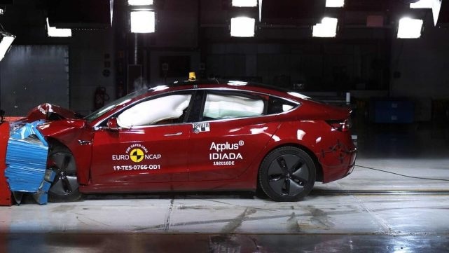 国产Model 3被爆没有膝部气囊，特斯拉：有这必要吗？