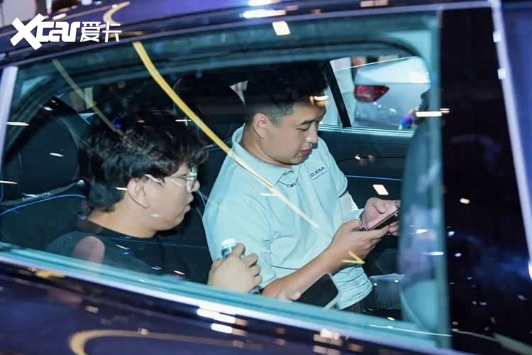 车市“温修复”中分化加剧,上汽大众“五连发”带起转型新节奏