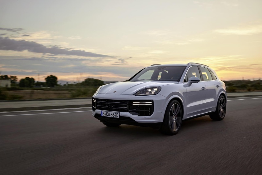 保时捷新款Cayenne Turbo E-Hybrid上市