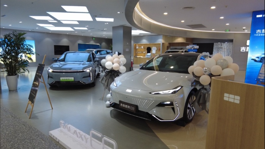探店银河E8：国风B级车，西湖元素加持，汉EV再降价都打不过