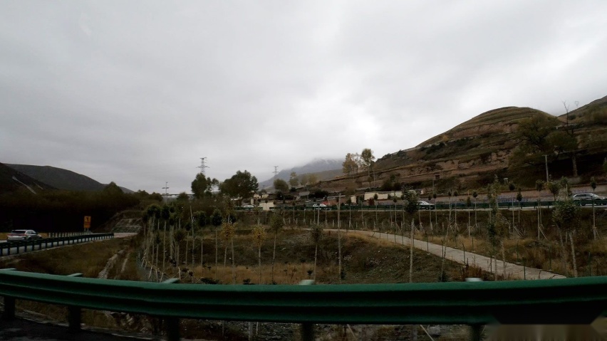 借力奔腾T99 畅享攀爬拉脊山口 游历黄河沿线之旅