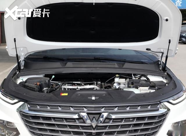 家用MPV性价比之选，五菱凯捷对比吉利嘉际，谁更称职？
