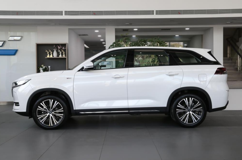 长安欧尚X7定位为紧凑型SUV，推出六种配置选择，你选择哪款