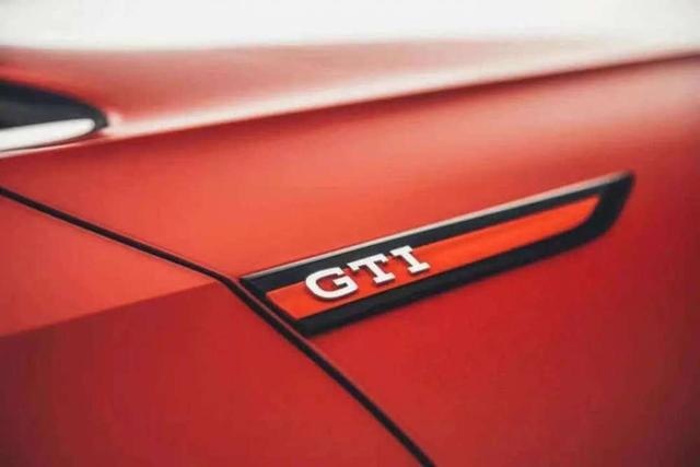 国产合资性能车对比，领克02 Hatchback与高尔夫GTI，谁更胜