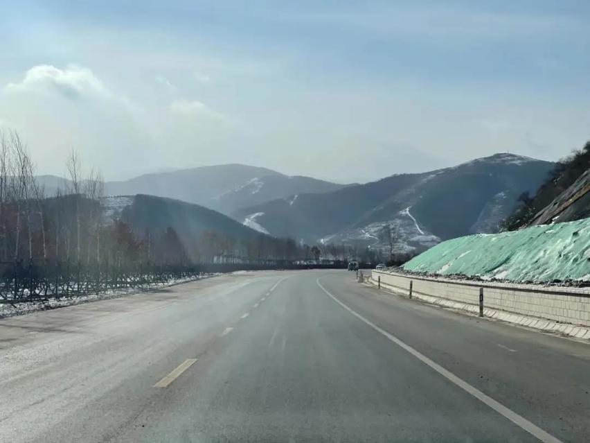 不插电挑战：威马EX5的崇礼滑雪攻略