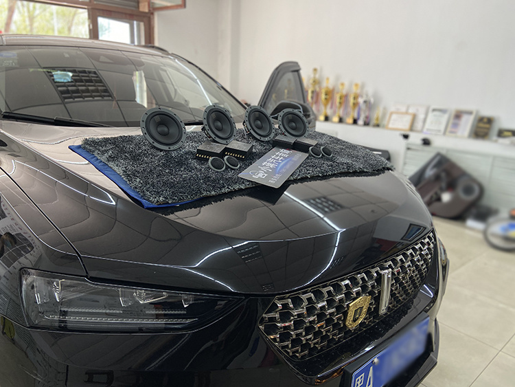 哈尔滨小蒋WEY VV7汽车音响改装前后丹拿232两分频