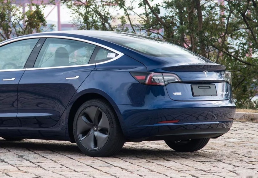 国产特斯拉Model 3开始交付