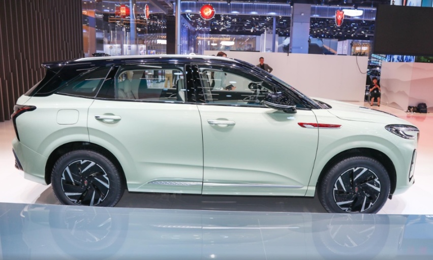 更亲民的红旗车！红旗HS3定位紧凑型SUV，定档7月17日上市