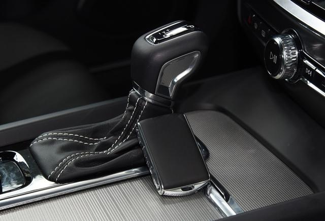6.7S破百的纯进口旅行轿车 配置比奥迪高 优惠完30万