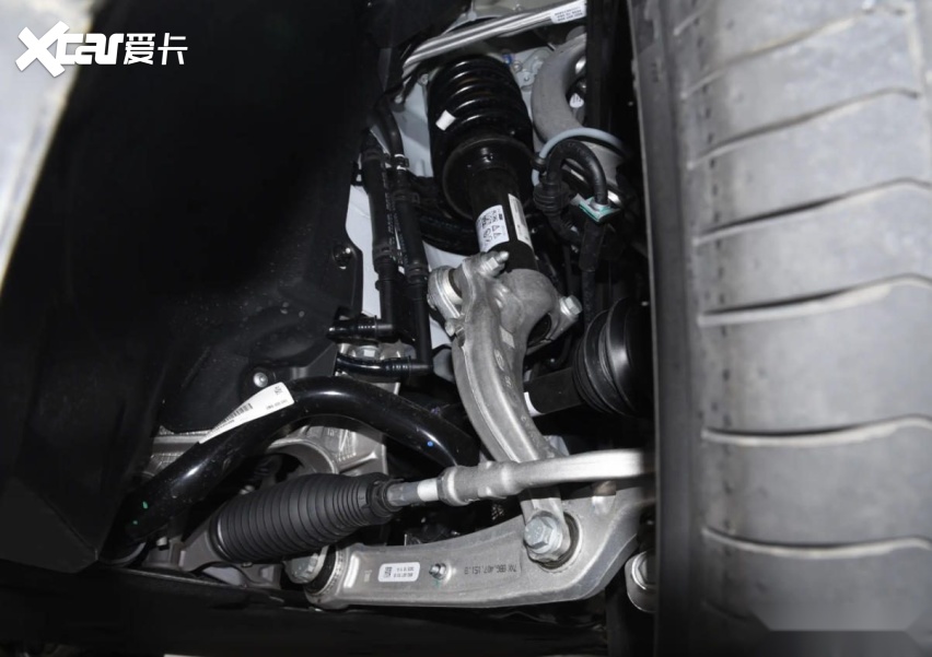 换代奥迪Q5L对比2026款Q5L，全系带电池，没有纯油版本了？