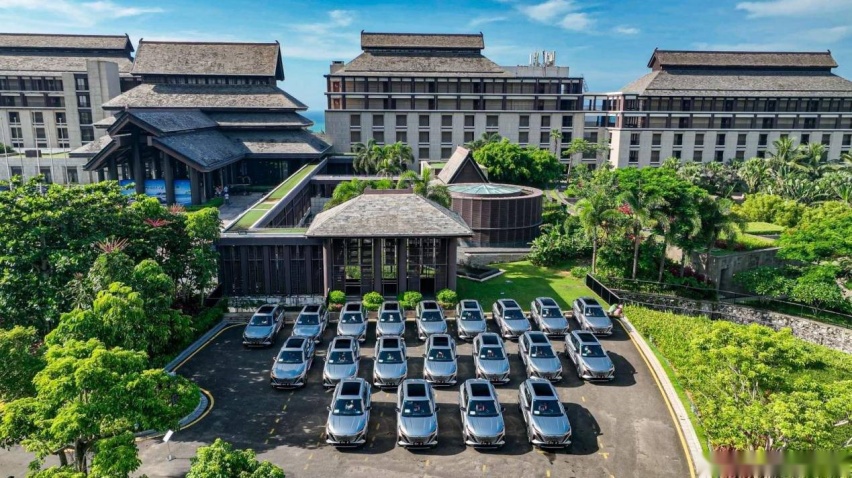 试驾官丨评测长安欧尚Z6，燃油车的智商天花板？