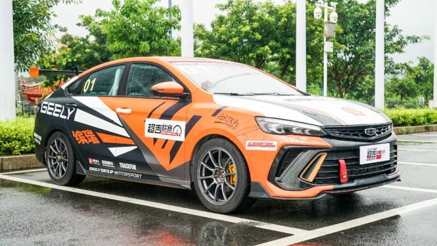 把10万块的吉利缤瑞改成赛车，开着有多爽？