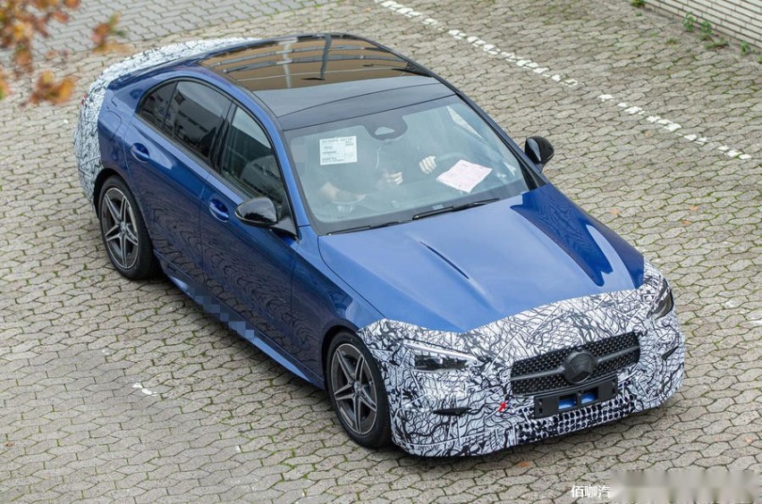 mercedes_c-class_02.jpg