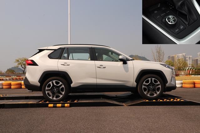 它真敢要CR-V的命吗？全新丰田RAV4荣放实际蜕变有多少